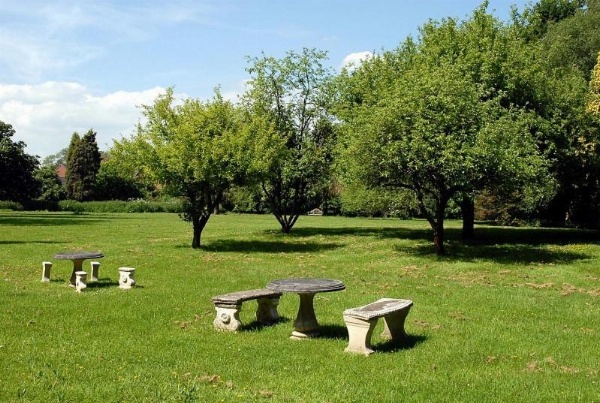 Hopbine House image 10