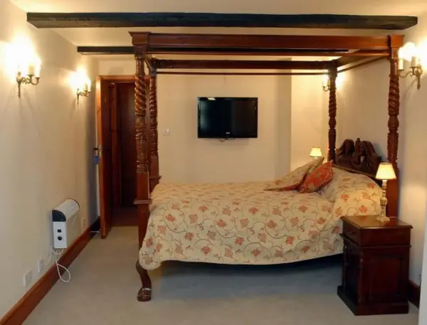 Hopbine House Main image
